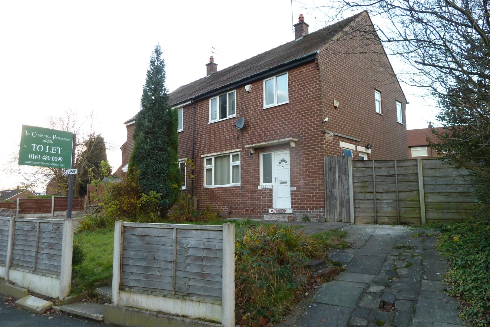 3 Bed Semi-detached House To Rent - Main Image